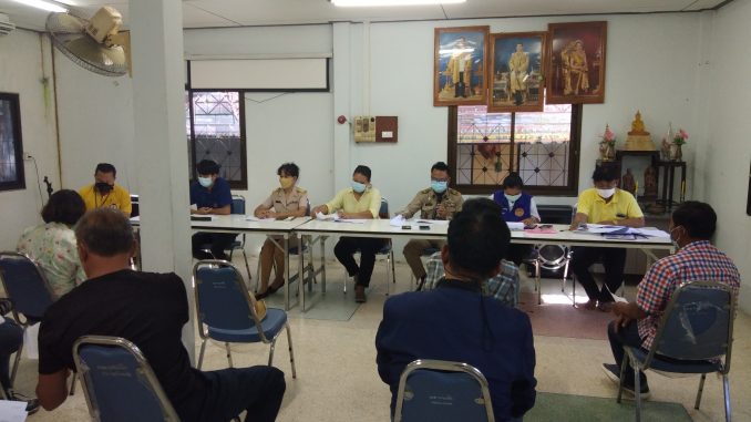 ประชุมแผนพัฒนาตำบลบางเกลือ_๒๑๐๖๒๘_3