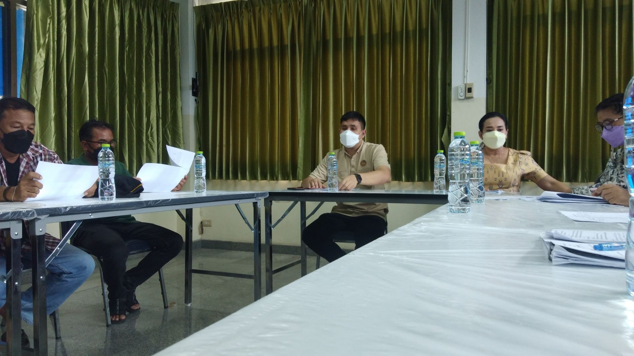 ร่วมประชุมทีมปฏิบัติการขจัดความยากจนและพัฒนาคนทุกช่วงวัยอย่างยั่งยืนตามหลักปรัชญาของเศรษฐกิจพอเพียงอำเภอในระดับพื้นที่