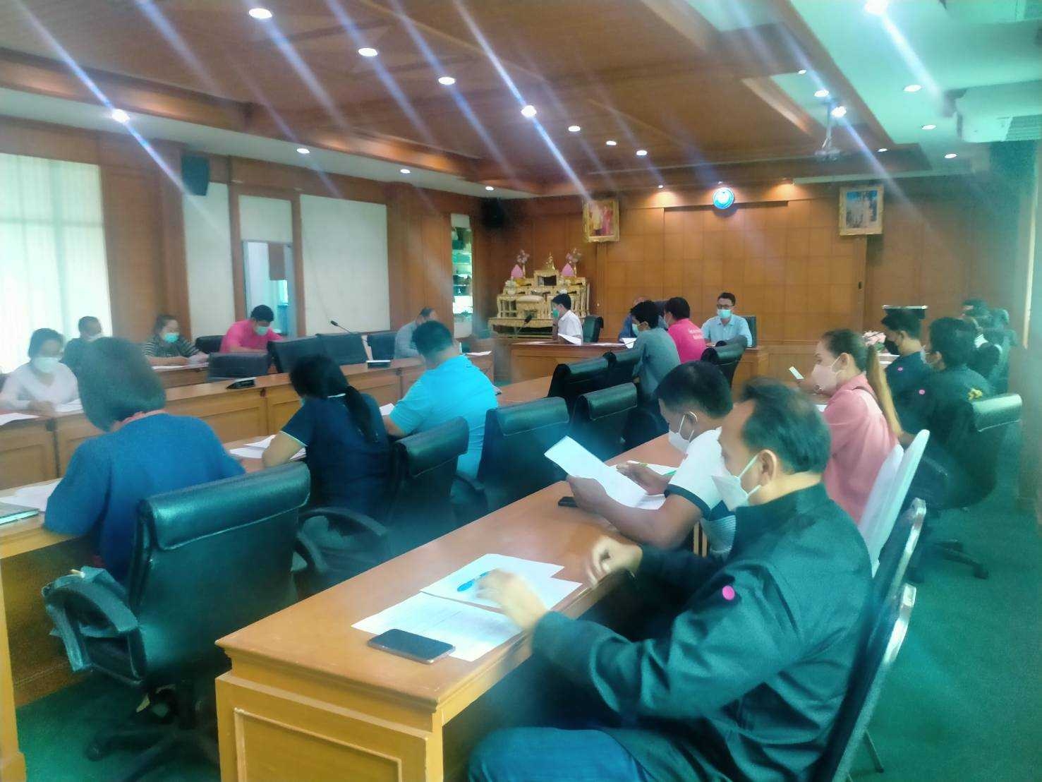 ร่วมประชุมทีมปฏิบัติการขจัดความยากจนและพัฒนาคนทุกช่วงวัยอย่างยั่งยืนตามหลักปรัชญาของเศรษฐกิจพอเพียงอำเภอในระดับพื้นที่