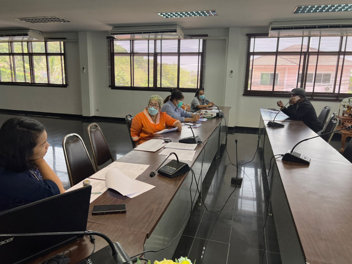 ร่วมประชุมทีมปฏิบัติการขจัดความยากจนและพัฒนาคนทุกช่วงวัยอย่างยั่งยืนตามหลักปรัชญาของเศรษฐกิจพอเพียงอำเภอในระดับพื้นที่