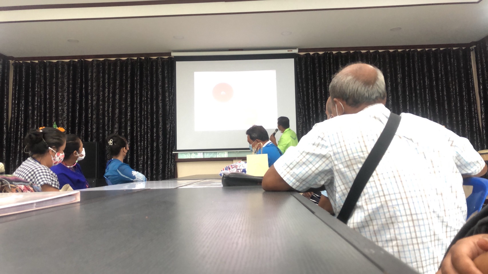 ร่วมอบรมโครงการพัฒนาเกษตรกรปราดเปรื่อง ( Smart Farmer )