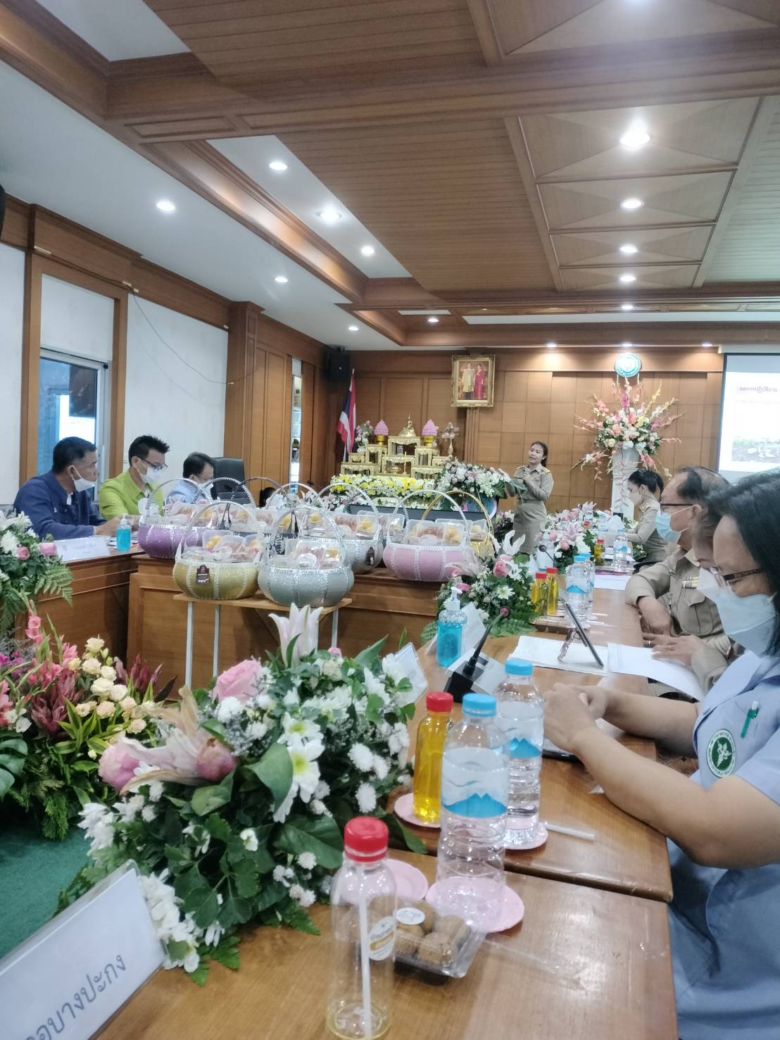 ร่วมให้กำลังใจการนำเสนอผลงานการพิจารณาคัดเลือกกำนัน ผู้ใหญ่บ้าน ฯลฯ เข้ารับรางวัลประจำปี 2566