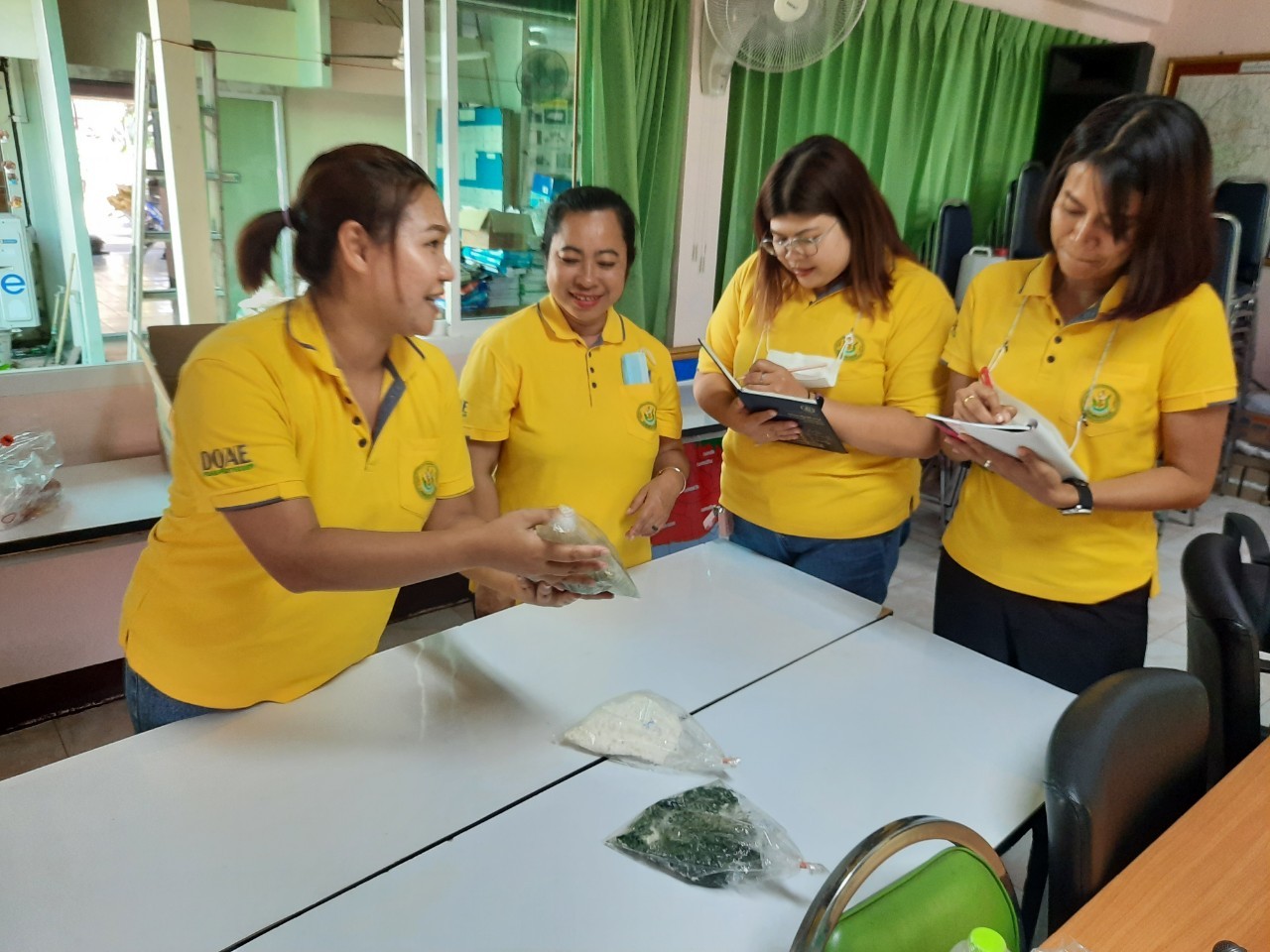 จัดอบรมการทำสารชีวภัณฑ์เพื่อลดต้นทุนการผลิต