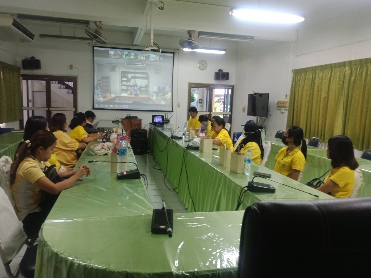 ร่วมประชุมมอบนโยบายการปฏิบัติงานราชการ